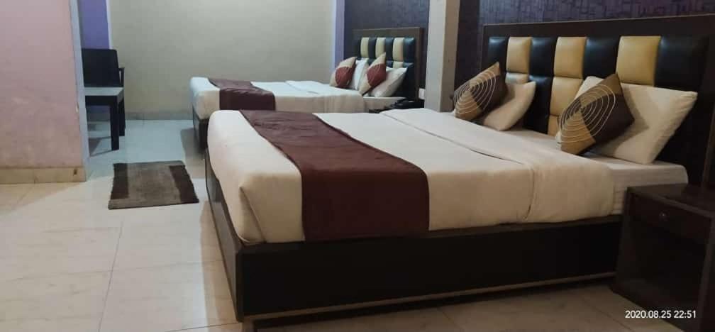 Hotel Apsara , By Soank Hospitality Haridwār Eksteriør billede