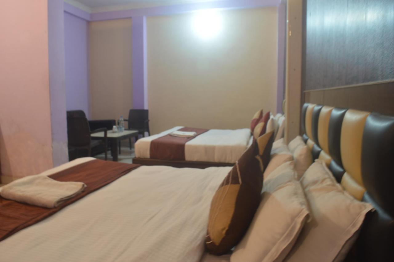 Hotel Apsara , By Soank Hospitality Haridwār Eksteriør billede